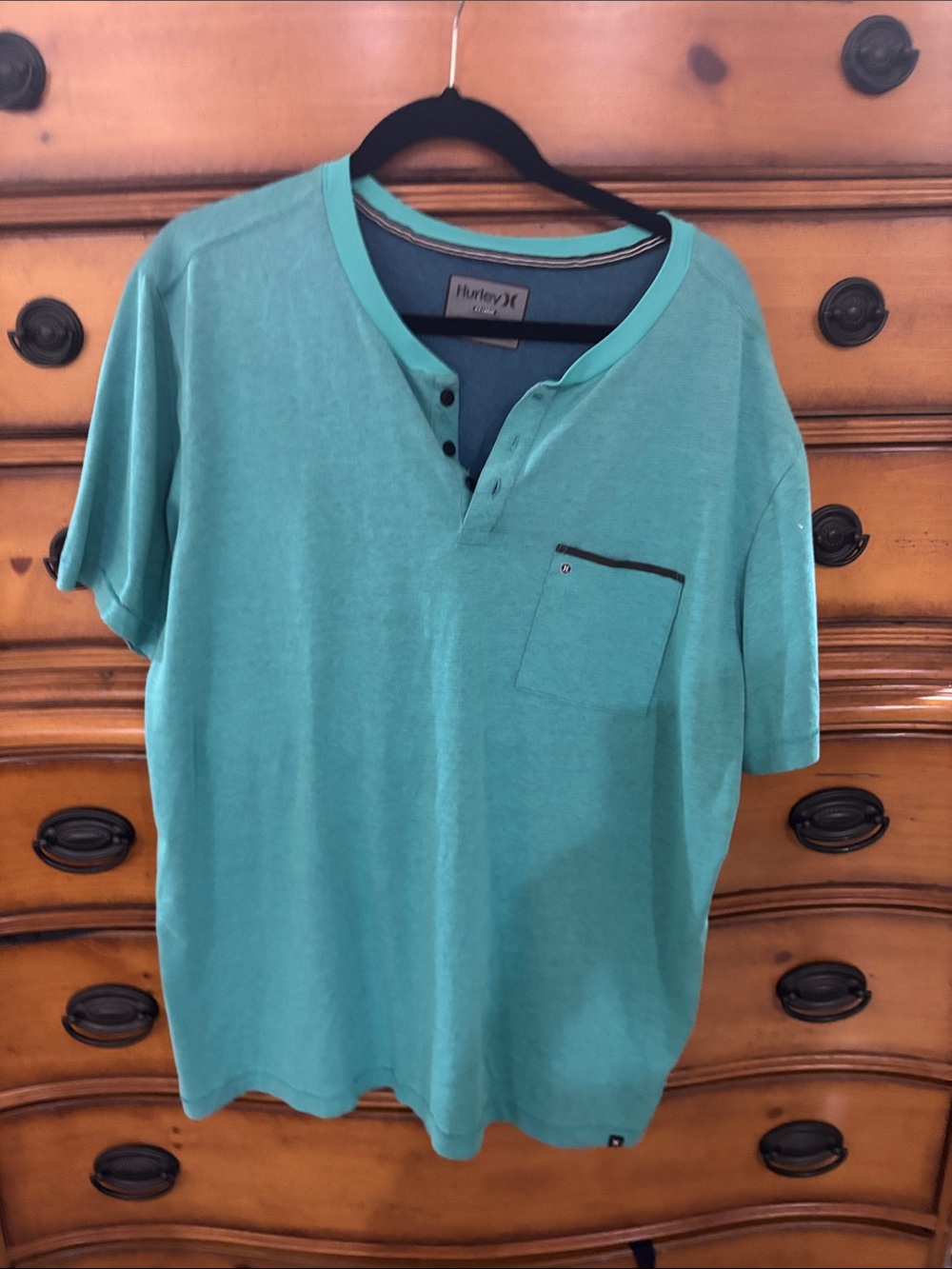 Hurley Men’s Teal Short-Sleeve Henley Pocket Tee
